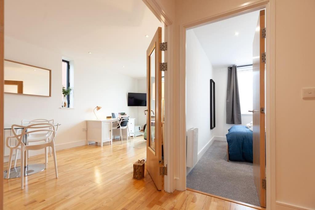 Oxfordshire Living - The Tolkien Apartment - 옥스퍼드 외부 사진