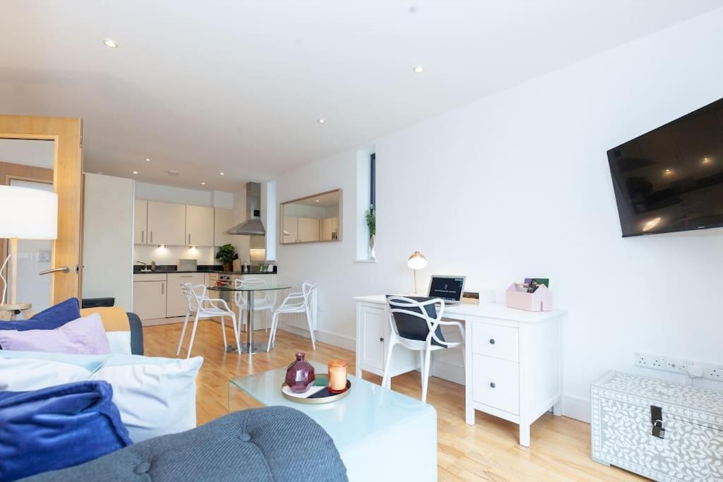 Oxfordshire Living - The Tolkien Apartment - 옥스퍼드 외부 사진