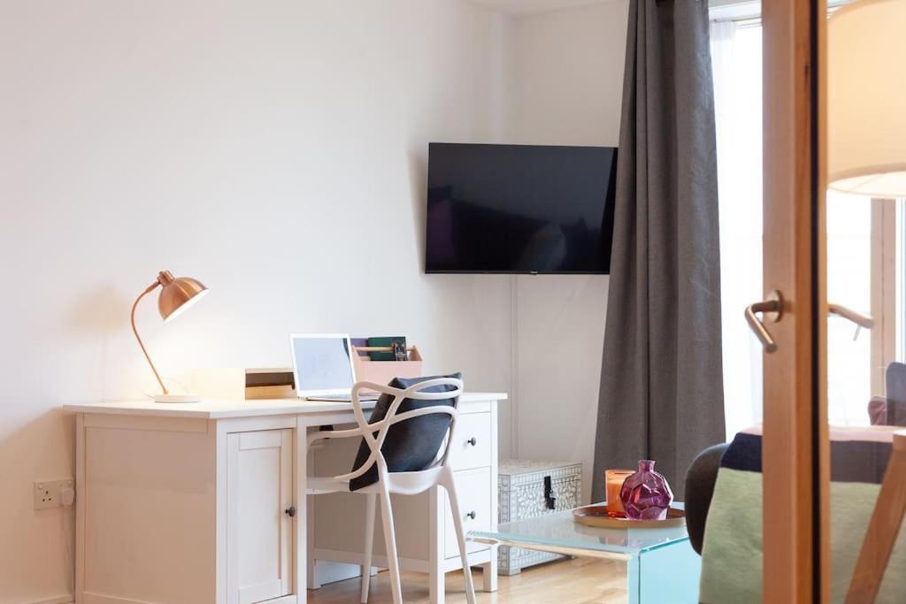 Oxfordshire Living - The Tolkien Apartment - 옥스퍼드 외부 사진