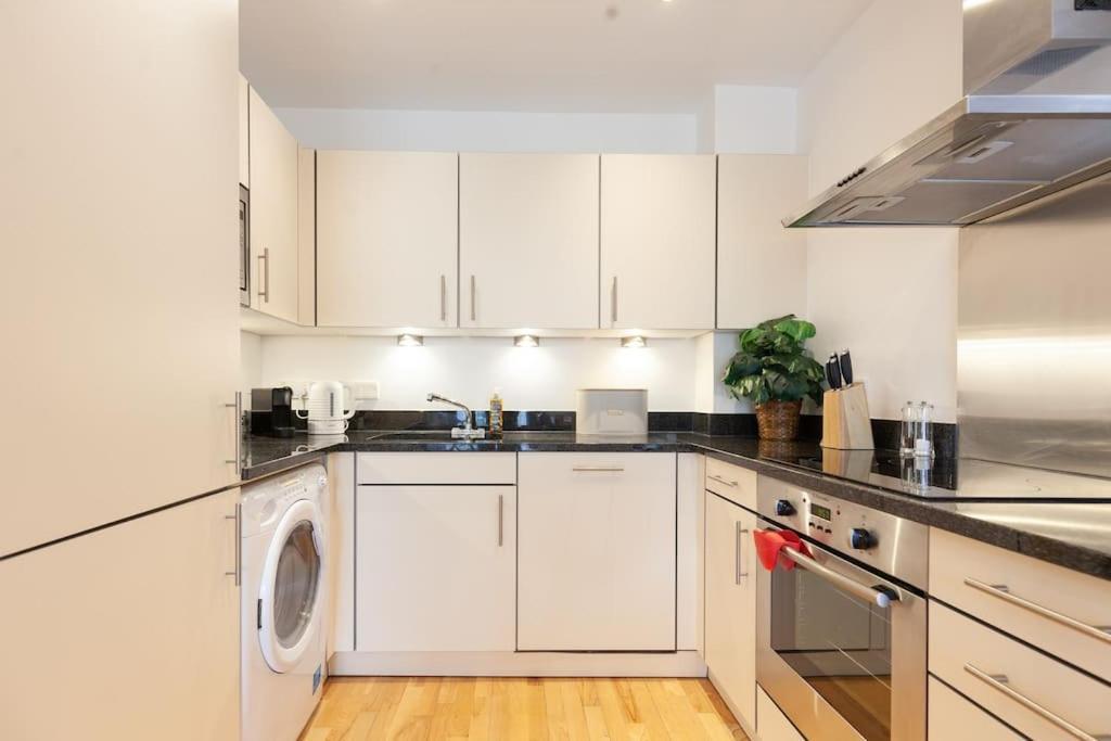 Oxfordshire Living - The Tolkien Apartment - 옥스퍼드 외부 사진