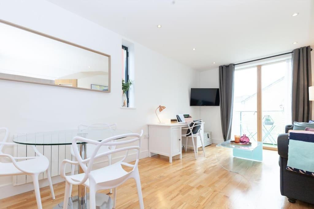 Oxfordshire Living - The Tolkien Apartment - 옥스퍼드 외부 사진
